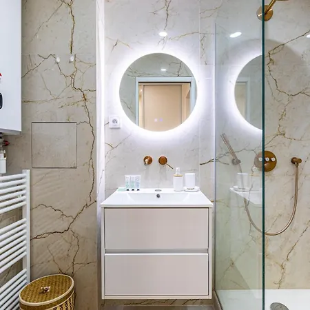Guestready - Bright Modern Near La Defense *